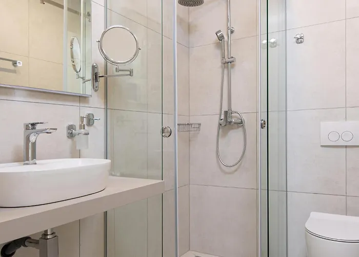 Lovely Apartment In Malinska Appartamento *