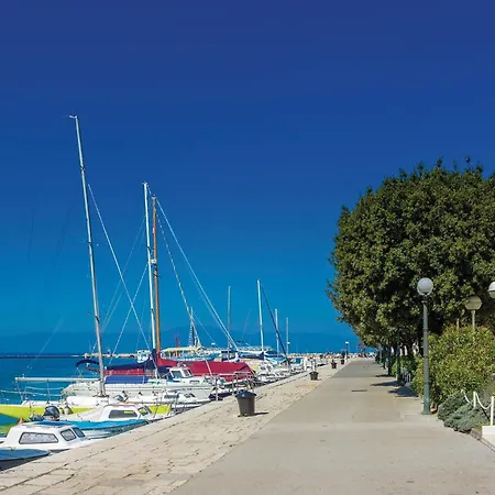 Lovely Apartment In Malinska *